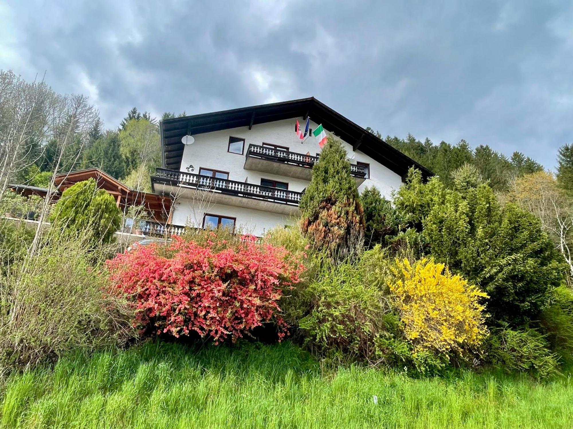 Alpenpension Gasthof Раттен Экстерьер фото